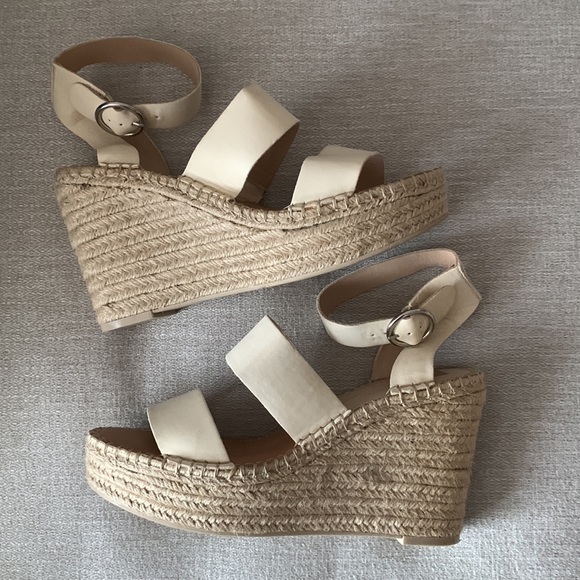 Dolce Vita cream wedge sandals - Picture 4 of 4